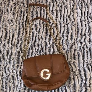 Guess handbag. Excellent condition except minor scratches on ‘G’ as seen in pic